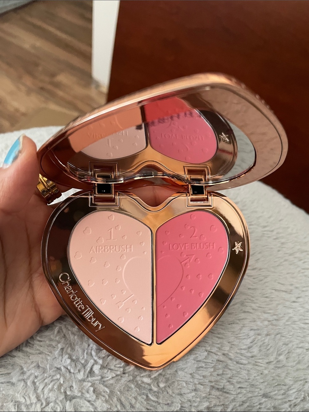 Charlotte Tilbury Heart Face Palette - Pink & Rose Gold - Picture 8 of 12